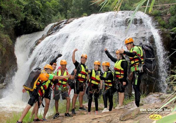 ĐU DÂY VƯỢT THÁC VÀ TRẢI NGHIỆM ZIPLINE 1500M