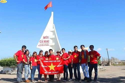 đu d&acirc;y vượt th&aacute;c