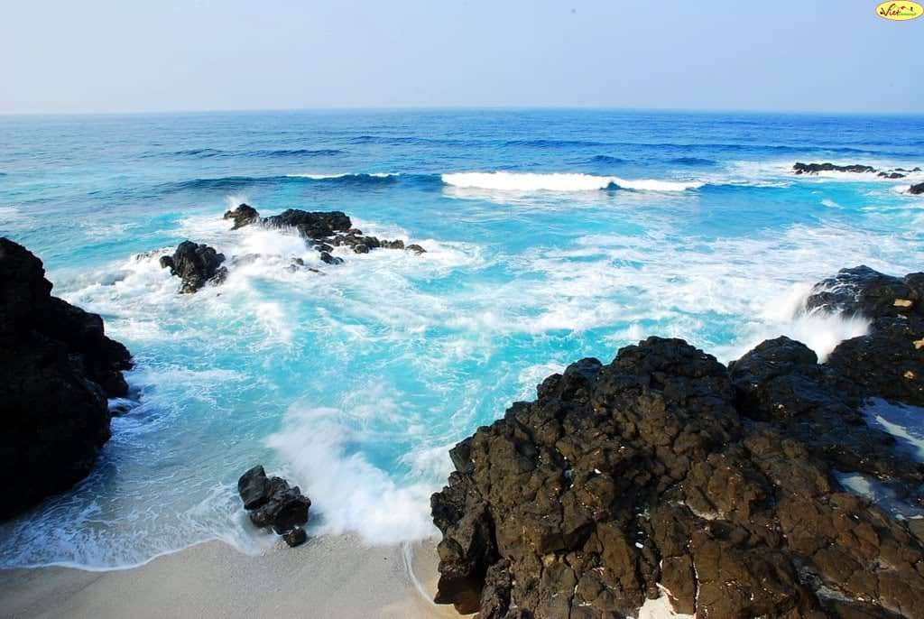 Top 7 c&ugrave; lao biển đẹp ở Việt Nam kh&ocirc;ng đi kh&ocirc;ng được