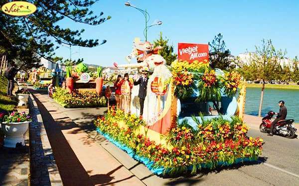 Carnaval hoa Đ&agrave; Lạt